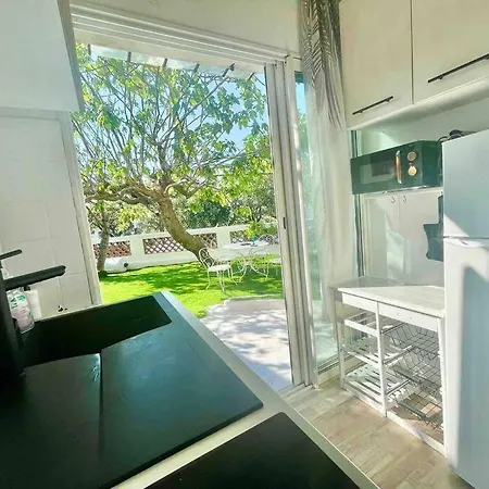 Apartment A Studio 500 M De La Mer Avec Jardin